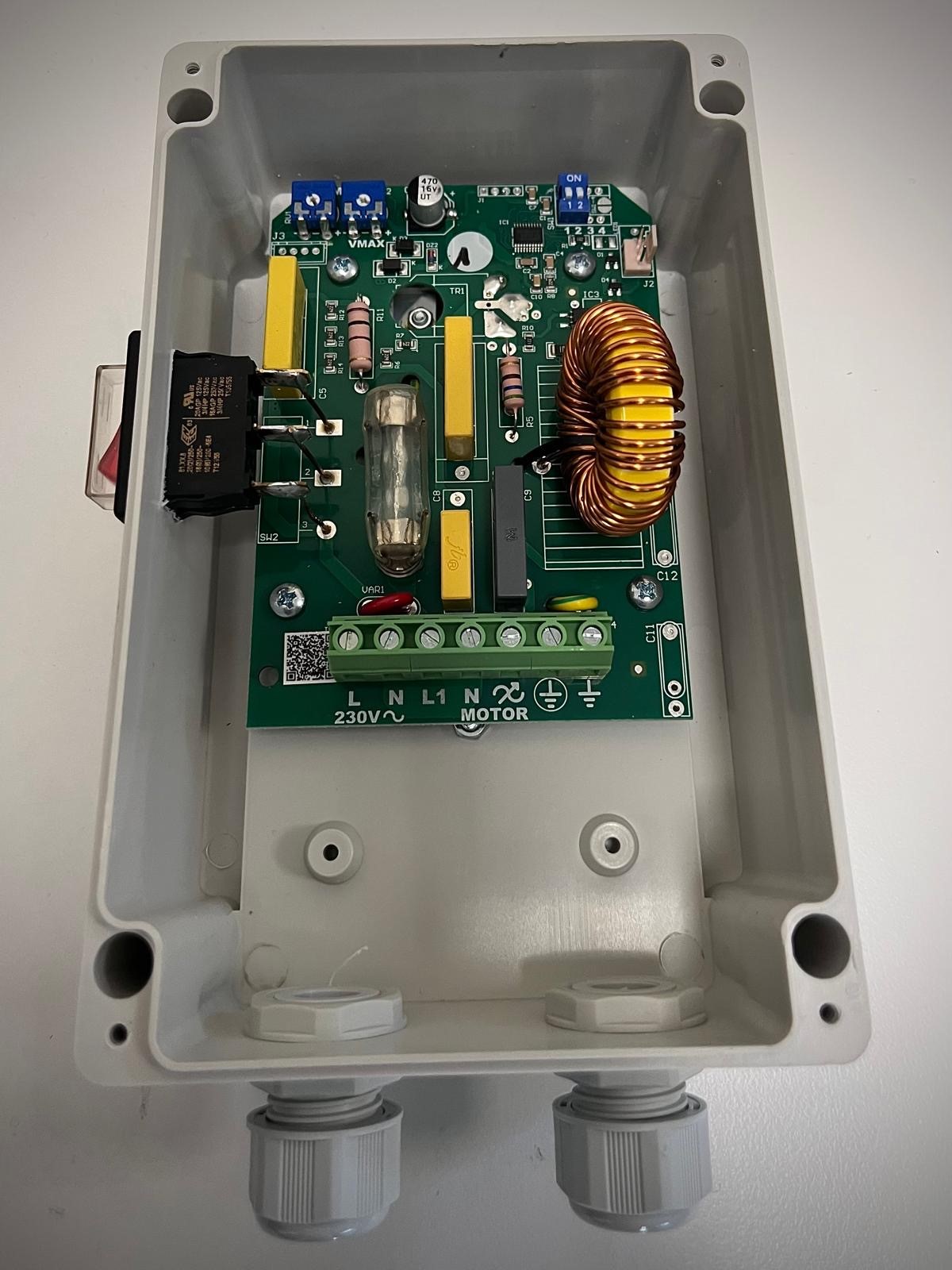 Régulateur de vitesse 5A sous boitier
