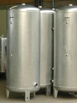 Réservoir galva vertical 200 litres