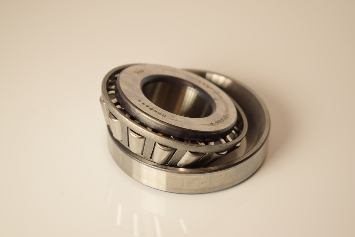 Roulement rouleaux coniques 32005