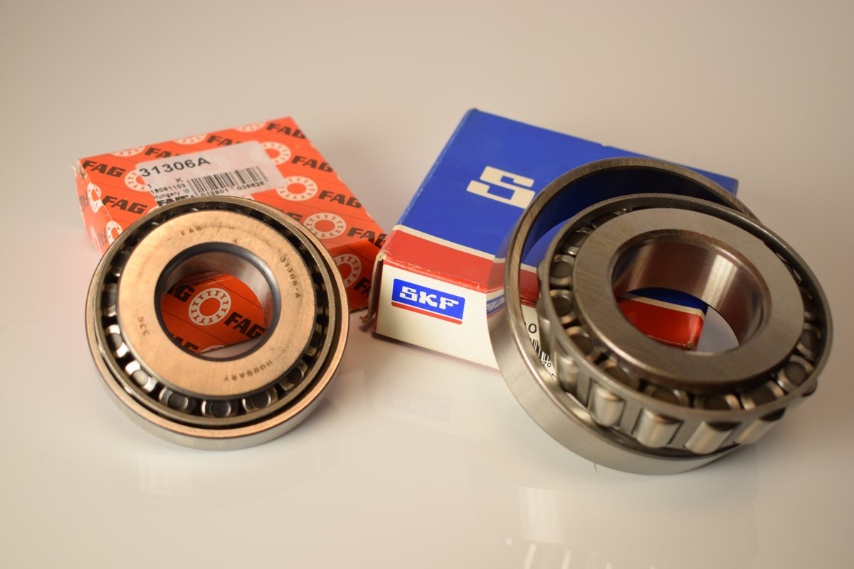 Roulement rouleaux coniques 32005